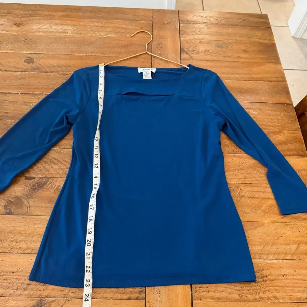 Carmen Marc Valvo gorgeous blue cutout liquid blouse size small - Picture 4 of 5